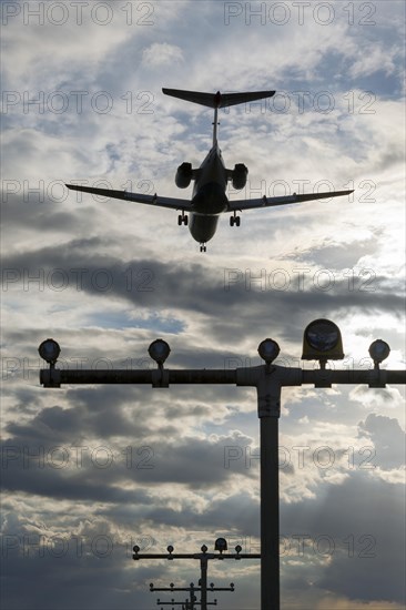 Landing aircraft