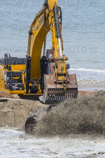 Crawler hydraulic excavator used for sand replenishment