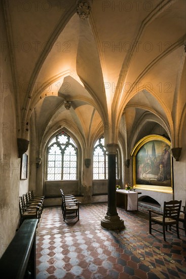 Side chapel