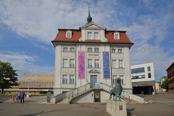 City Museum with lion figure