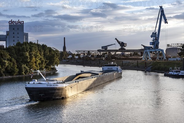 Neuss-Duesseldorf ports