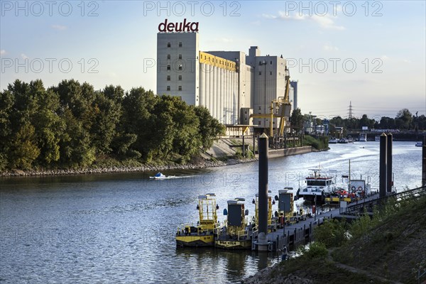 Neuss-Duesseldorf ports