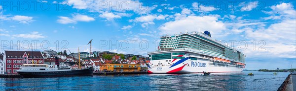 IONA PandO CRUISES in STAVANGER