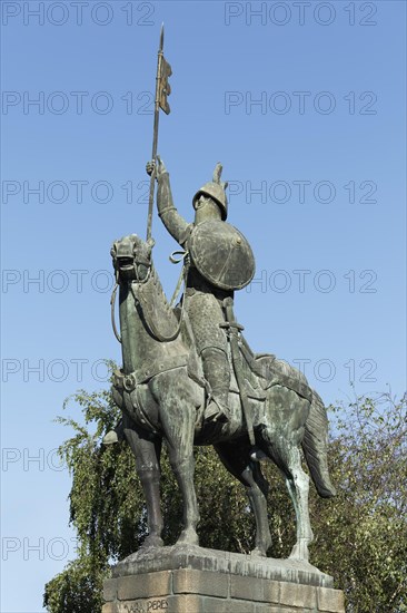 Equestrian statue of Vimara Peres in front of the Se do Porto Cathedral