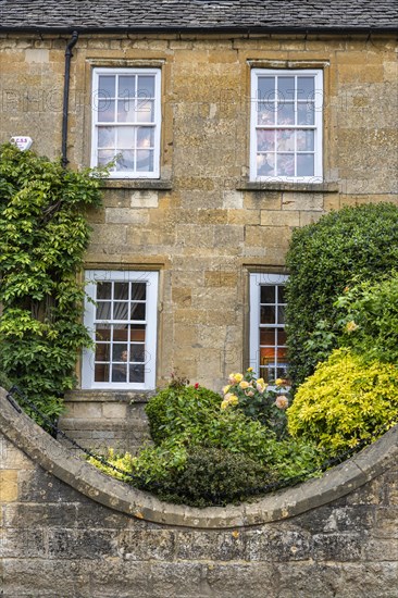 The historic Picton House in detail on the Highstreet of Broadway