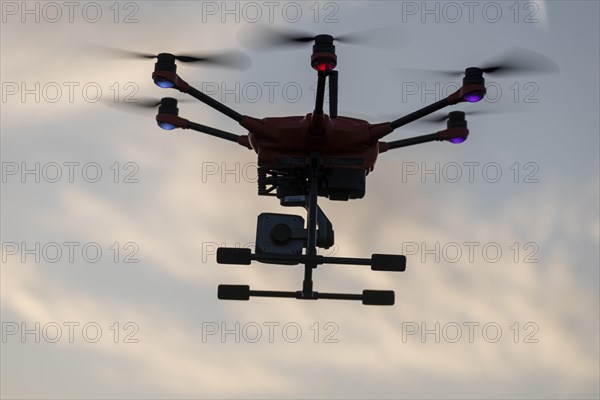 Drone with thermal imaging camera