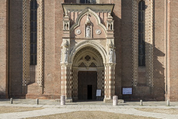 Side portal with Gothic porch