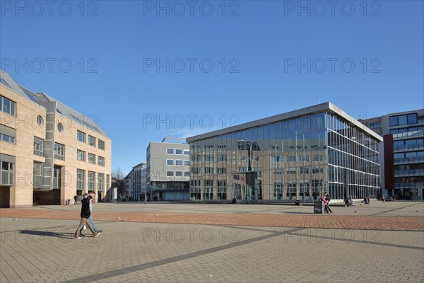 Viehmarktplatz and modern glass building UNESCO Ungers-Bau