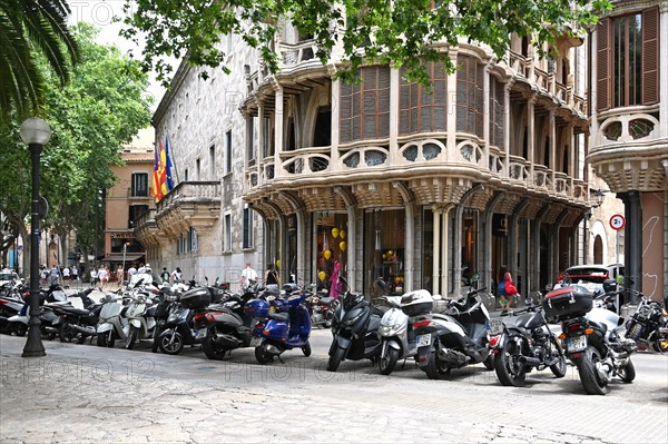 Art Nouveau house by architect Antoni Gaudi on the Placa del Mercat