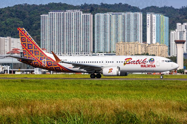 A Boeing 737 MAX 8 aircraft of Batik Air Malaysia with registration number 9M-LRQ at Penang Airport