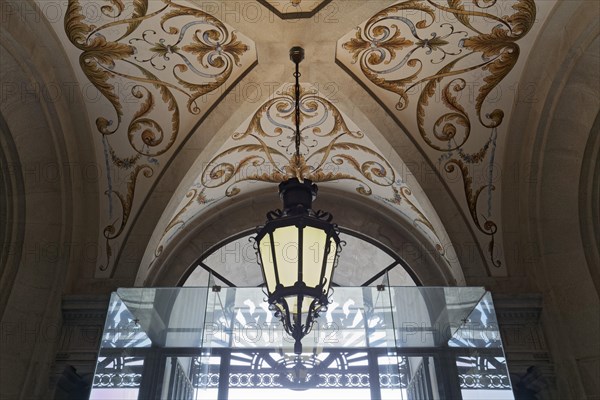 Entrance with neoclassical painted ceiling