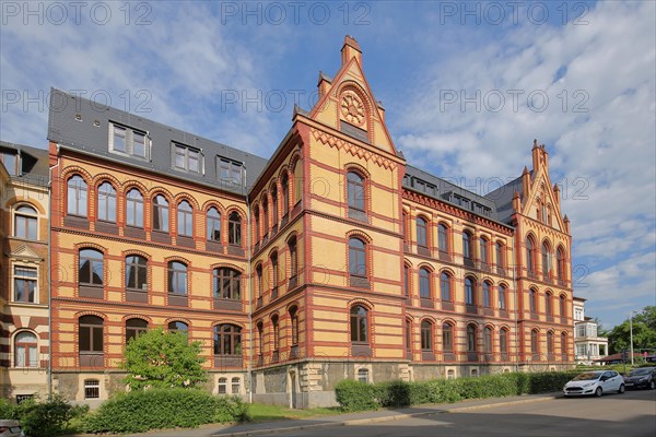 Zabel-Gymnasium built 1864