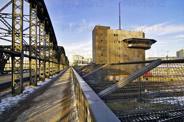 Signal box at Hackerbruecke near main station