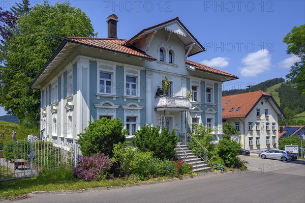 Villa and house of the municipal administration in Weitnau