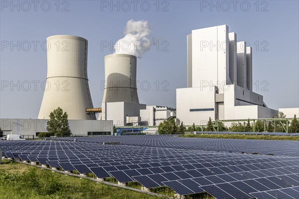 Lignite-fired power plant Lippendorf with cooling tower