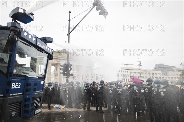 Demonstrators protest against the reform of the infection protection law