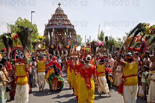 Dancing Hindus on the main festival day at the big parade Theer
