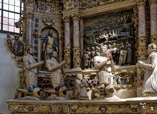 Alabaster tomb in the choir room