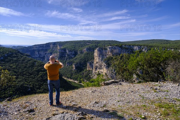 Viewpoints on the river bends