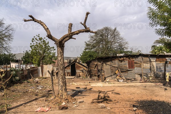 Corrugated iron huts in Kuntaur