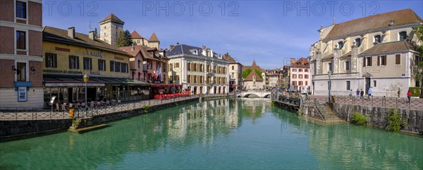 By the River Thiou