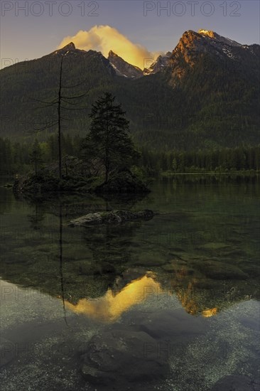 Sunrise at Hintersee