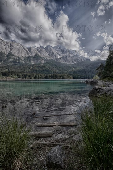 Landscape view of the Wetterstein Mountains with Zugspitze and Eibsee lake