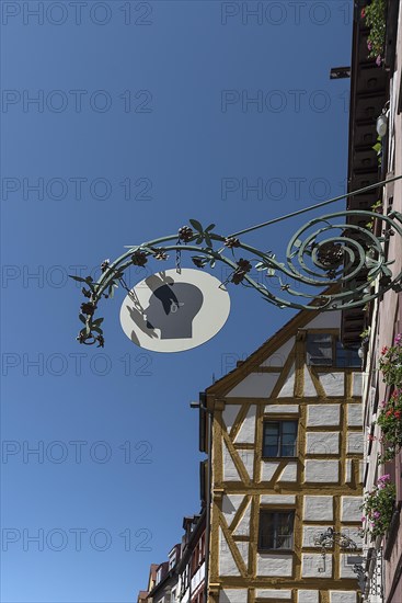 Historic nose sign