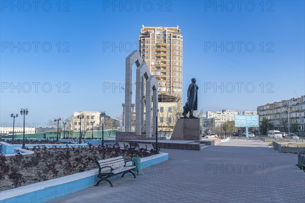 Monument to Zhalau Mynbayev