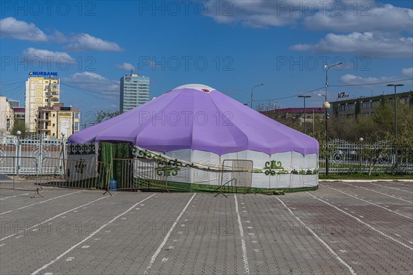 Yurt on the grounds of the Manjali Mosque