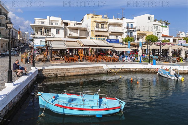 Harbour promenade at Lake Voulismeni