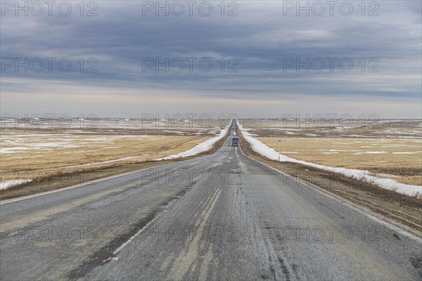 Long straight road