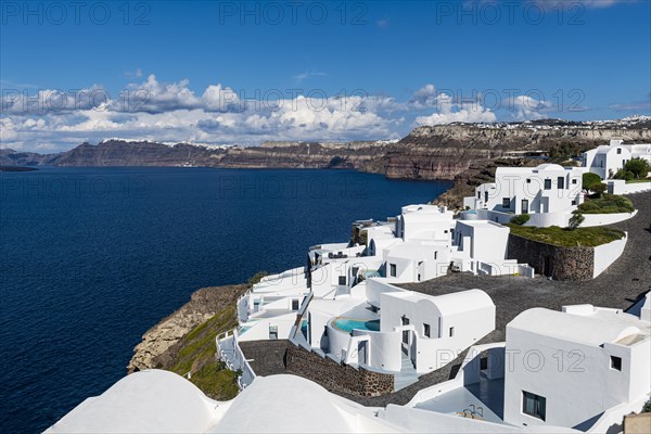 Luxury hotel on the crater rim