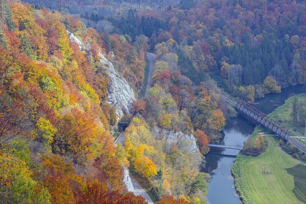 View from the Rauher Stein vantage point into the upper Danube valley