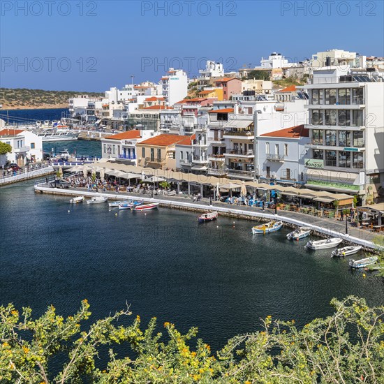 Harbour promenade at Lake Voulismeni