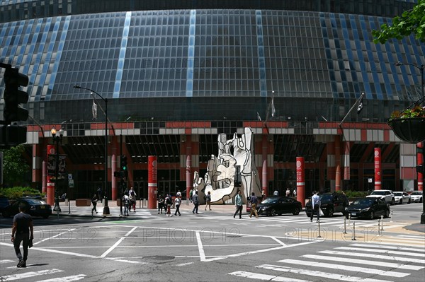 Sculpture Snoopy in the Mixer by Jean Dubuffet in front of the Atrium Mall