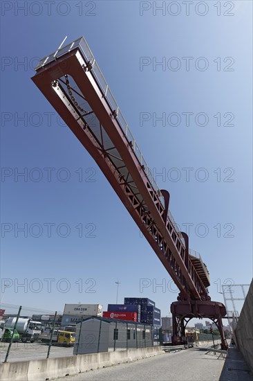 Historic crane Titan with 69 m boom