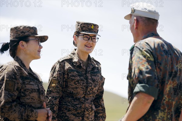 Training of Mongolian soldiers for deployment in UN peacekeeping missions by a Bundeswehr training team at the Nalaikh barracks. Nalaikh