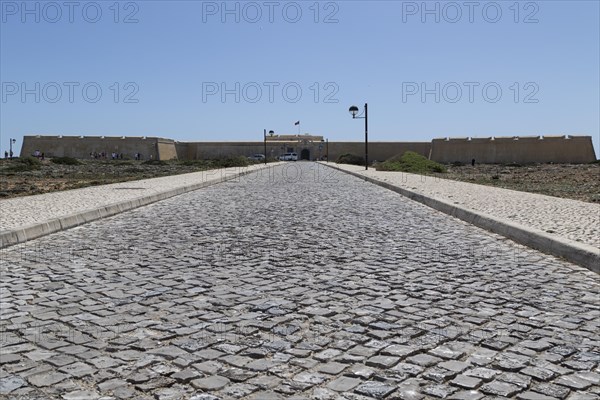 Cobblestone road to Fortaleza de Sagres fortress