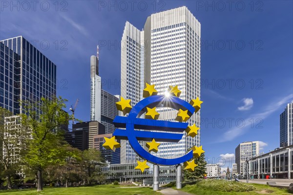 Euro sculpture