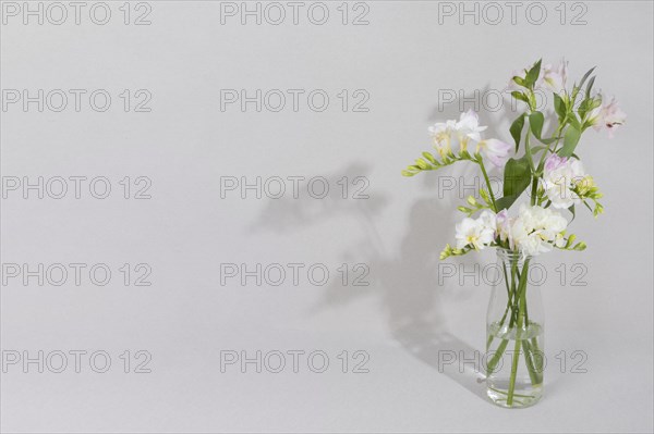 Blossom flowers vase table 11