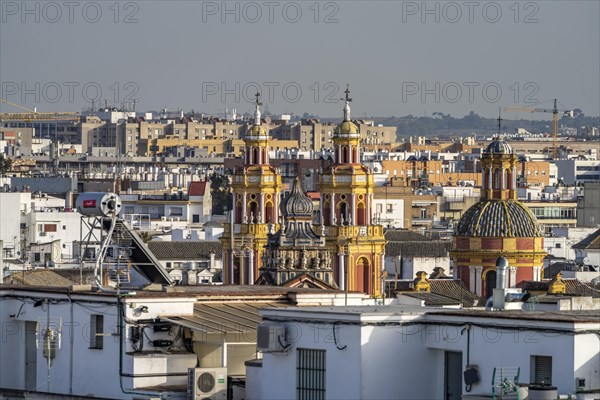 View from the Metropol Parasol to the church Iglesia de San Ildefonso