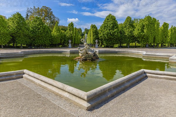 Fountain in Schoenbrunn Palace Park