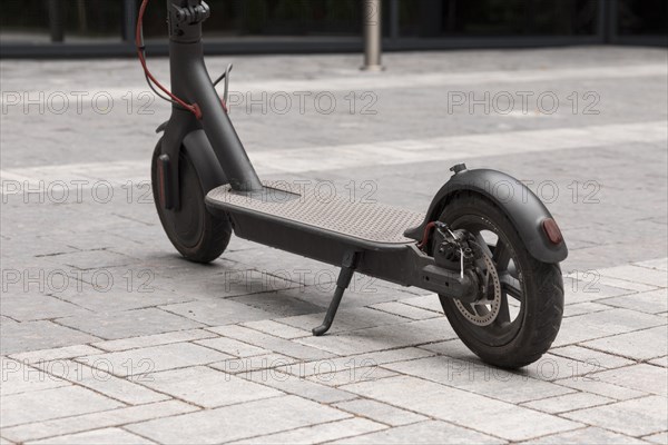 Electric scooter street