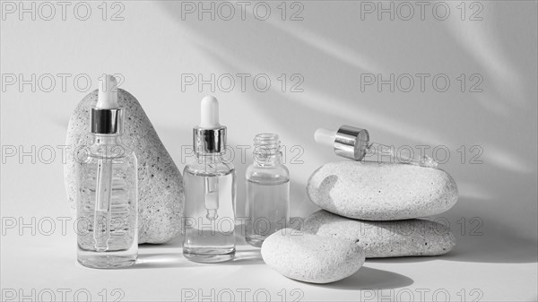 Skin products different recipients composition