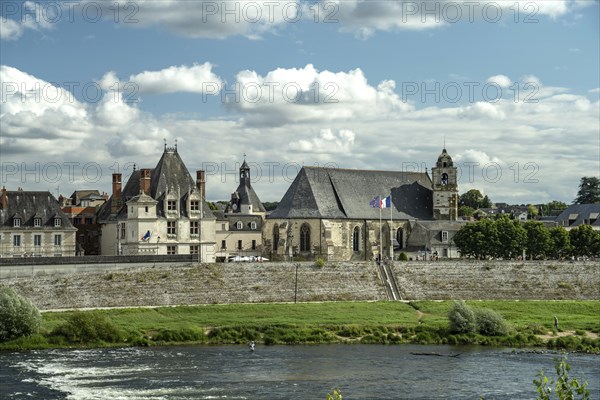 Church Eglise Saint-Florentin and the former town hall Hotel Morin