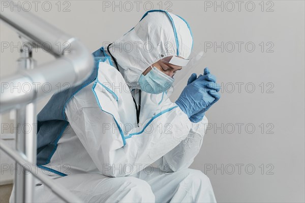 Doctor wearing virus prevention equipment