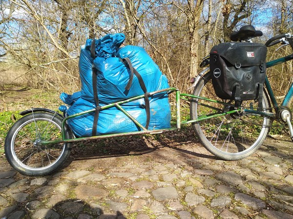 Removal of illegally dumped waste from the nature reserve