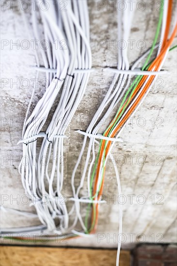 Electric cable on the ceiling of a flat