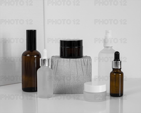 Skin oil droppers face cream recipients